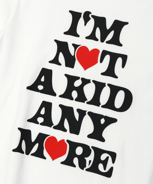 YOUHEE（ユヒ）の「NOT A KID GRAPHIC T-SHIRT WHITE（Tシャツ/カットソー・レディース・その他・FREE）」の5枚目の写真