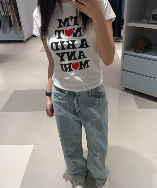 YOUHEE（ユヒ）の「NOT A KID GRAPHIC T-SHIRT WHITE（Tシャツ/カットソー・レディース・その他・FREE）」の12枚目の写真