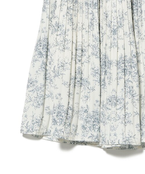 BEAMS HEART(ビームスハート)の「トワルドジュイ プリーツ スカート(スカート・レディース・グリーン系その他/ネイビー/オフホワイト・FREE)」の9枚目の写真