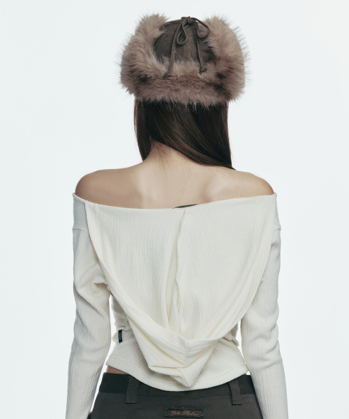 GILAARCHIVE(ギラアーカイブ)の「FAUX FUR LOGO EARFLAP CAP_BROWN(キャップ・レディース・ブラウン・FREE)」の6枚目の写真