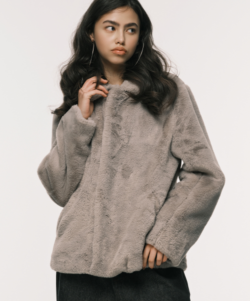 NYXX(エヌワイエックスエックス)の「COLLAR FUR JACKET GREY(ムートンコート・レディース・その他・F)」の1枚目の写真