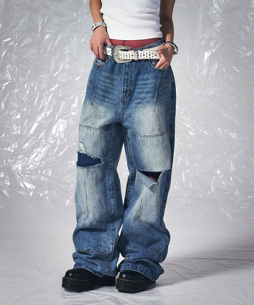 SCHISM INDUCING(スキズムインデューシング)の「RIPPED BIKER PANTS BLUE(デニムパンツ・レディース・その他・MEDIUM/LARGE/X-LARGE)」の1枚目の写真