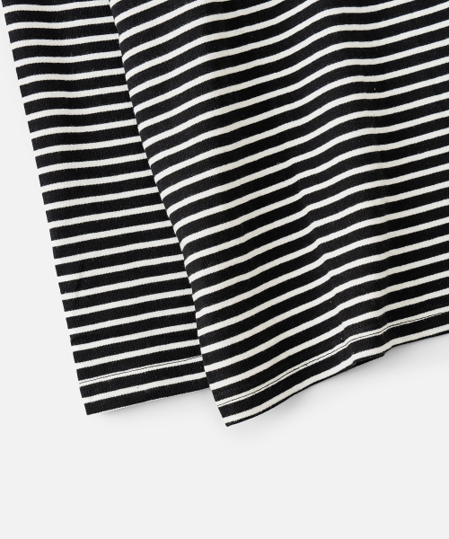 VASTIC(バスティック)の「スタンダードストライプポケットロングスリーブ_ブラック / ホワイト(Tシャツ/カットソー・メンズ・その他・LARGE/MEDIUM/X-LARGE)」の5枚目の写真