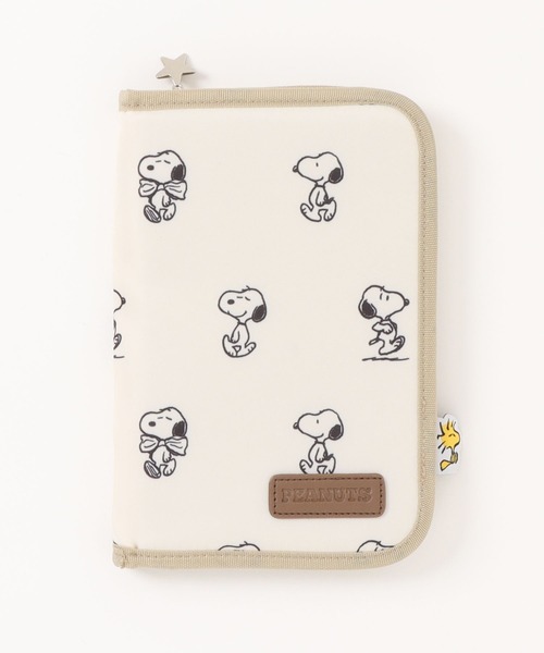 マルチケース スヌーピー（母子手帳ケース）｜PEANUTS（ピーナッツ）の
