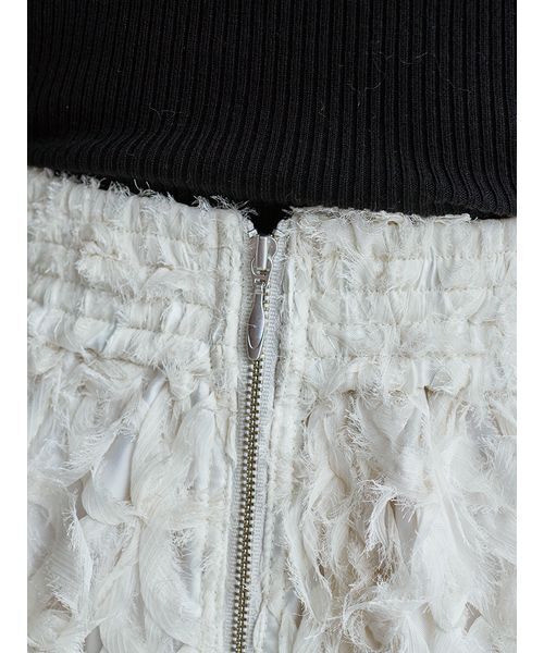 SNIDEL（スナイデル）の「Sustainableデコラティブシフォンフレアスカート（スカート・レディース・アイボリー/ブラック/バーガンディー・0/1）」の10枚目の写真