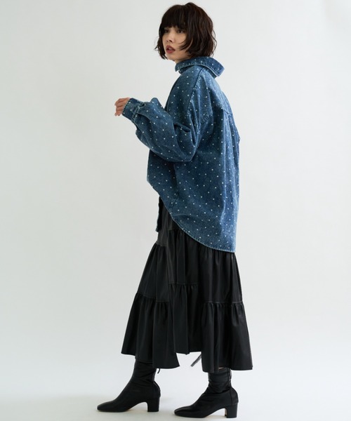 A.D.C.L.（エーディーシーエル）の「ドット柄 オーバーサイズ デニムシャツ（シャツ/ブラウス・レディース・ブルー/サックスブルー・M/L）」の22枚目の写真