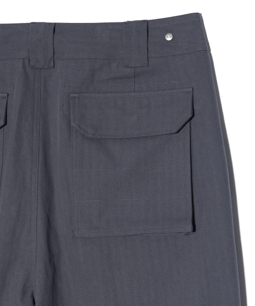 IEY(アイイーワイ)の「DOMINIC CARGO PANTS Grey Blue(その他パンツ・レディース・その他・LARGE/MEDIUM)」の9枚目の写真
