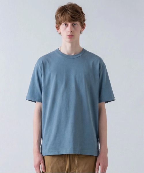 rehacer(レアセル)の「rehacer / Aged Cotton Flower Hem S/S CS / エイジド コットン フラワーヘム ショートスリーブカットソー(Tシャツ/カットソー・メンズ・ブルー/ベージュ/ブラック/ホワイト・MEDIUM/SMALL/X-LARGE/LARGE)」の1枚目の写真