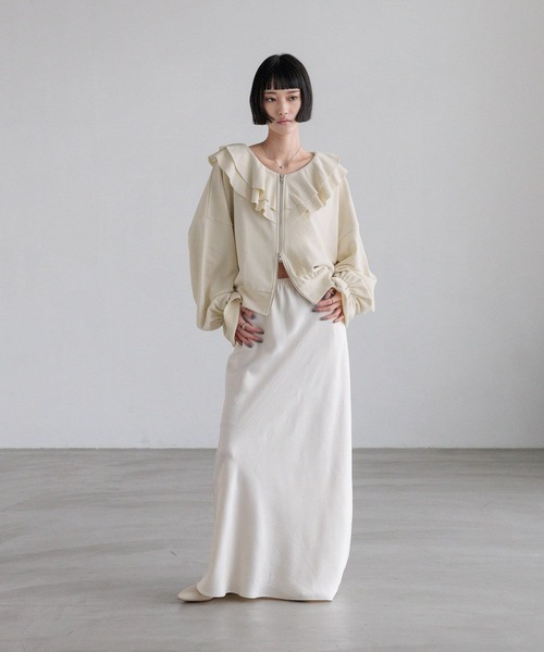 LOWRYS FARM（ローリーズファーム）の「フリルＺＩＰウラケ　636140（スウェット・レディース・グレー/アイボリー/ブラック・FREE）」の4枚目の写真