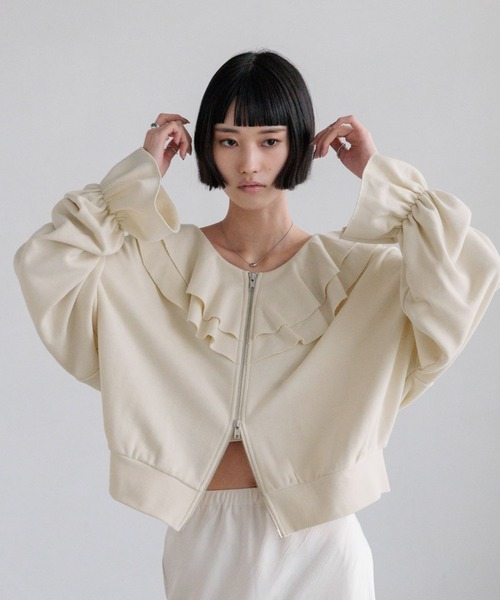 LOWRYS FARM（ローリーズファーム）の「フリルＺＩＰウラケ　636140（スウェット・レディース・グレー/アイボリー/ブラック・FREE）」の7枚目の写真