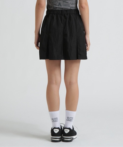 AVIREX（アヴィレックス）の「NYLON SKIRT-LIKE PLEATED SKIRT（スカート・レディース・ブラック/ブルー・F）」の7枚目の写真