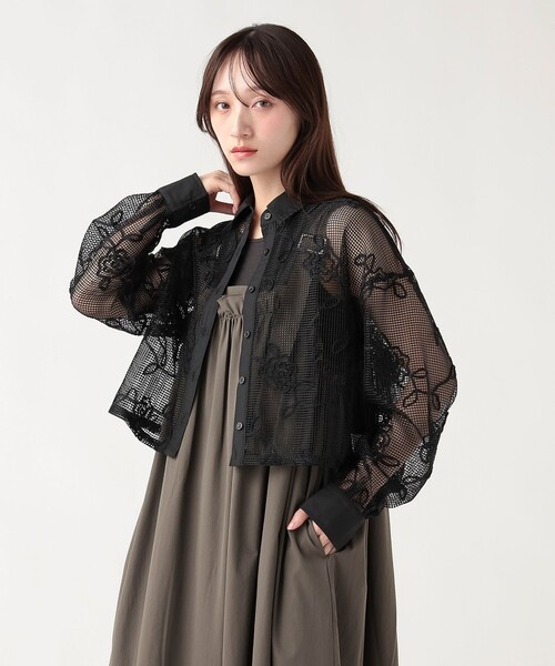 BEAMS HEART(ビームスハート)の「レギュラーカラー レース シャツ(シャツ/ブラウス・レディース・オフホワイト/ライム/ブラック・FREE)」の10枚目の写真