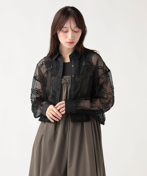 BEAMS HEART(ビームスハート)の「レギュラーカラー レース シャツ(シャツ/ブラウス・レディース・オフホワイト/ライム/ブラック・FREE)」の11枚目の写真