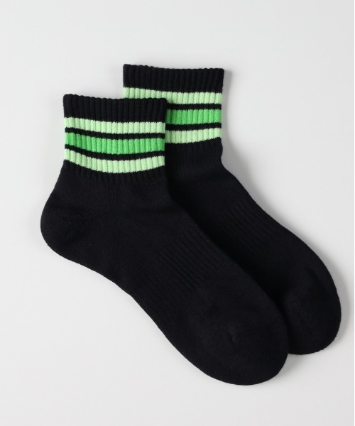 Right-on（ライトオン）の「【BASIC SOCKS】ラインリブ クウォーターソックス (吸汗速乾 / 抗菌防臭 / クッション性)（ソックス/靴下・メンズ・パープル/ピンク/グリーン/ホワイト/グレー・フリー）」の6枚目の写真
