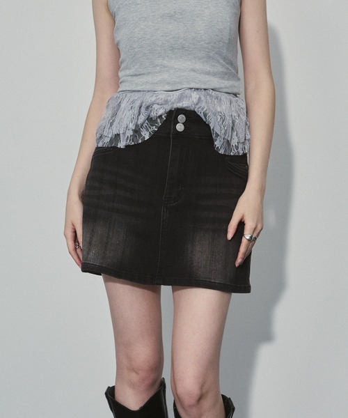 ENVYM（アンビー）の「Wボタン ストレッチ デニム ミニスカート（デニムスカート・レディース・ブルー/ブラック・SMALL/MEDIUM/LARGE）」の11枚目の写真