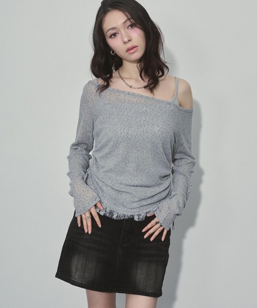 ENVYM（アンビー）の「Wボタン ストレッチ デニム ミニスカート（デニムスカート・レディース・ブルー/ブラック・SMALL/MEDIUM/LARGE）」の14枚目の写真