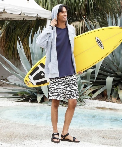 Kahiko(カヒコ)の「【Kahiko】SURF&Palms ジェイMEN'Sジップアップパーカー(パーカー・メンズ・ホワイト/ベージュ/ネイビー/グレー/グリーン・FREE)」の8枚目の写真