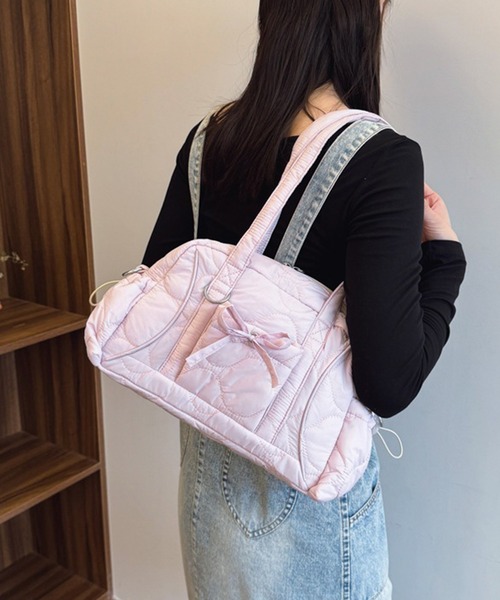 leune(ルネ)の「パステルカラーキルティングリボンボストンバッグ(ボストンバッグ・レディース・ピンク/イエロー/ミント/ブルー・FREE)」の2枚目の写真