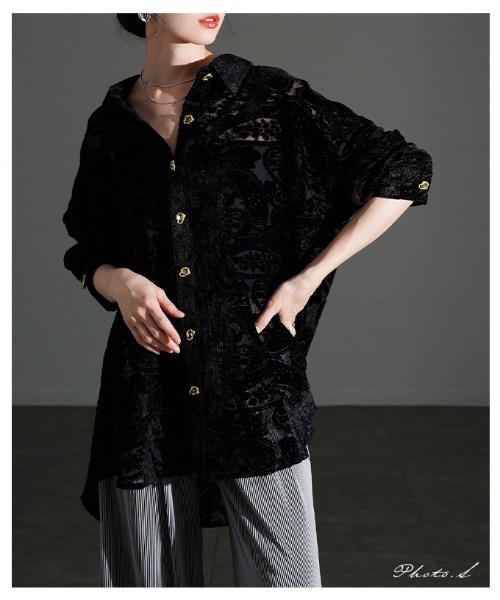 Sawa a la mode(サワアラモード)の「ペイズリー柄フロッキーシアーシャツ(シャツ/ブラウス・レディース・ブラック・FREE)」の2枚目の写真