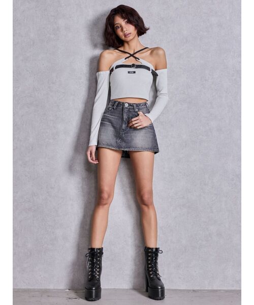 GYDA（ジェイダ）の「GYDAフロントクロスラメテレコトップス（Tシャツ/カットソー・レディース・ブラック/オフホワイト/ブルー・FREE）」の6枚目の写真