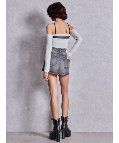 GYDA（ジェイダ）の「GYDAフロントクロスラメテレコトップス（Tシャツ/カットソー・レディース・ブラック/オフホワイト/ブルー・FREE）」の8枚目の写真