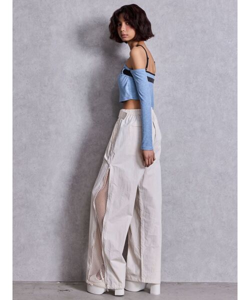 GYDA（ジェイダ）の「GYDAフロントクロスラメテレコトップス（Tシャツ/カットソー・レディース・ブラック/オフホワイト/ブルー・FREE）」の20枚目の写真