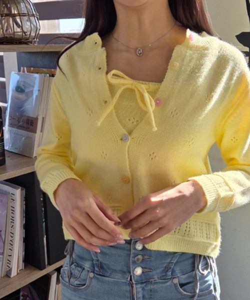 tolene(トレネ)の「大人可愛い ニットキャミ+ニットカーデ セットアップ(アンサンブル・レディース・ホワイト/ピンク/ライトブルー/イエロー・FREE)」の3枚目の写真