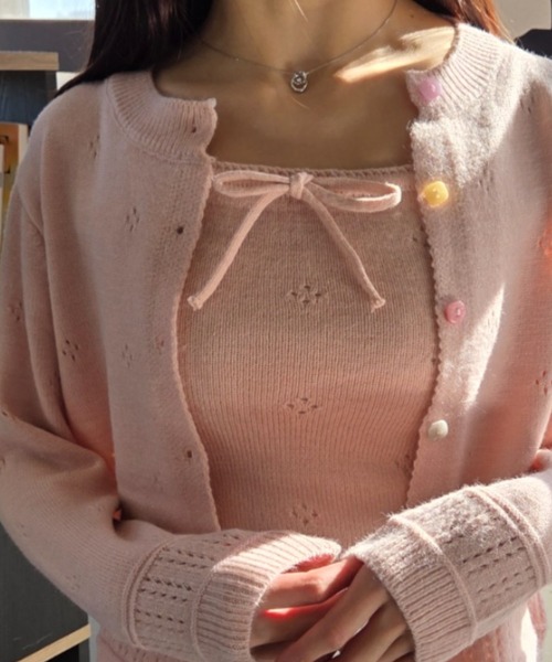 tolene(トレネ)の「大人可愛い ニットキャミ+ニットカーデ セットアップ(アンサンブル・レディース・ホワイト/ピンク/ライトブルー/イエロー・FREE)」の9枚目の写真