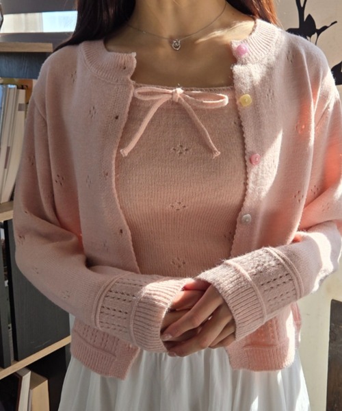 tolene(トレネ)の「大人可愛い ニットキャミ+ニットカーデ セットアップ(アンサンブル・レディース・ホワイト/ピンク/ライトブルー/イエロー・FREE)」の11枚目の写真