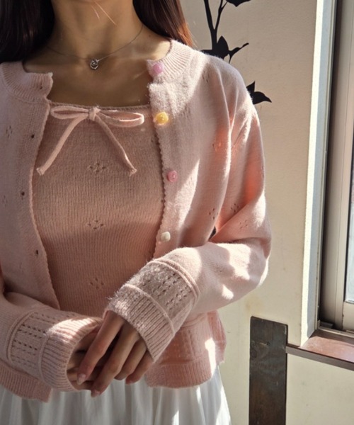 tolene(トレネ)の「大人可愛い ニットキャミ+ニットカーデ セットアップ(アンサンブル・レディース・ホワイト/ピンク/ライトブルー/イエロー・FREE)」の12枚目の写真