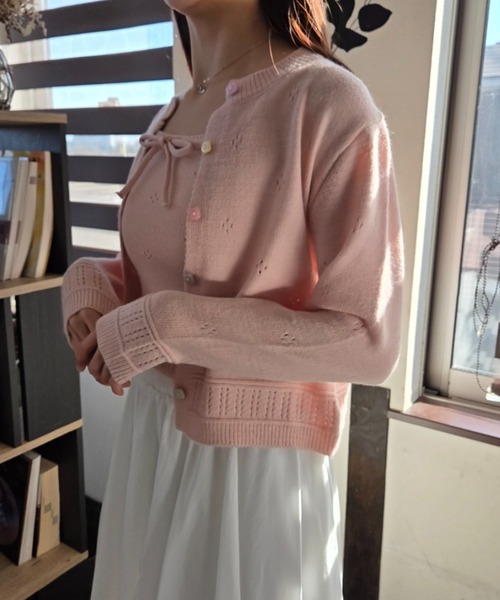 tolene(トレネ)の「大人可愛い ニットキャミ+ニットカーデ セットアップ(アンサンブル・レディース・ホワイト/ピンク/ライトブルー/イエロー・FREE)」の13枚目の写真
