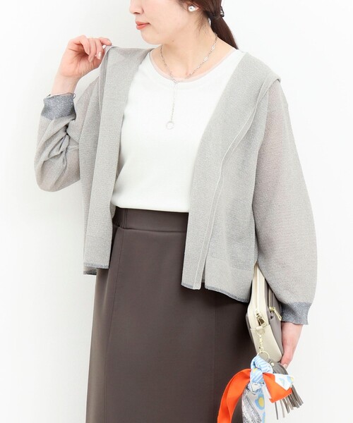 NOLLEY’S（ノーリーズ）の「フード地柄7分袖はおり（カーディガン/ボレロ・レディース・グレイッシュベージュ/ネイビー・38）」の4枚目の写真