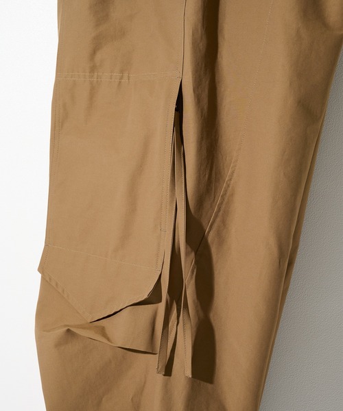 UJOH（ウジョー）の「【UJOH HOMME/ウジョー】Draw Cord Utility PNT（その他パンツ・メンズ・ブラック/ブラウン・5/4）」の13枚目の写真