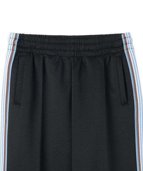 MUSINSA STANDARD KIDS（ムシンサスタンダードキッズ）の「クラシック トラック セットアップ [ブラック]（セットアップ・レディース・その他・100/110/120）」の6枚目の写真