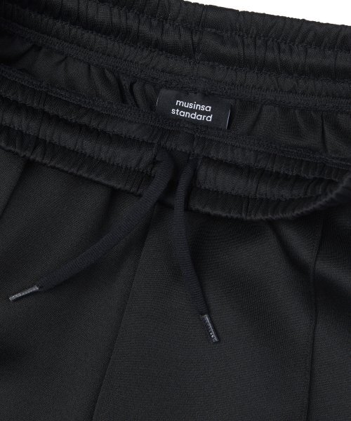 MUSINSA STANDARD KIDS（ムシンサスタンダードキッズ）の「クラシック トラック セットアップ [ブラック]（セットアップ・レディース・その他・100/110/120）」の5枚目の写真