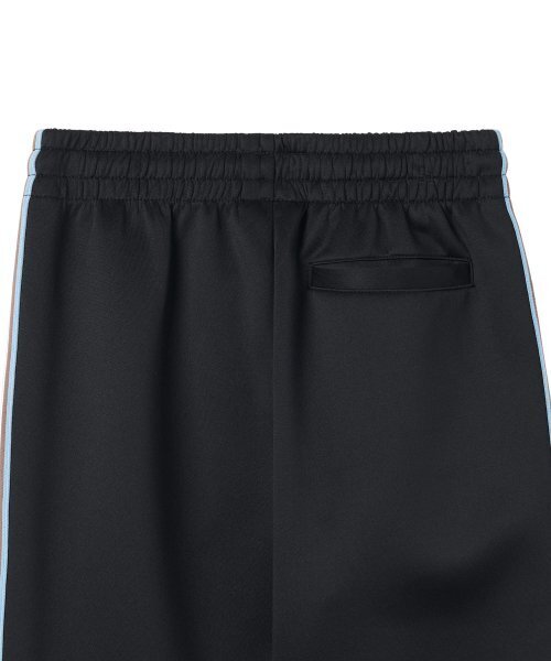 MUSINSA STANDARD KIDS（ムシンサスタンダードキッズ）の「クラシック トラック セットアップ [ブラック]（セットアップ・レディース・その他・100/110/120）」の4枚目の写真