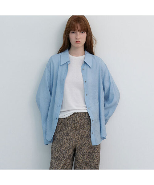 ATELIER NAIN（アトリエナイン）の「MADAL WRINKLE STANDARD FIT SHIRT (BL-4401)（シャツ/ブラウス・レディース・スカイブルー/アイボリー/オリーブ/グレー・FREE）」の4枚目の写真