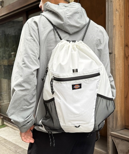 Dickies(ディッキーズ)の「【Dickies】ディッキーズ ATHLETIC KNAPSACK GRID/アスレチック ナップサック グリッド(バックパック/リュック・メンズ・グレー/ホワイト/カーキ/ブラック・FREE)」の2枚目の写真