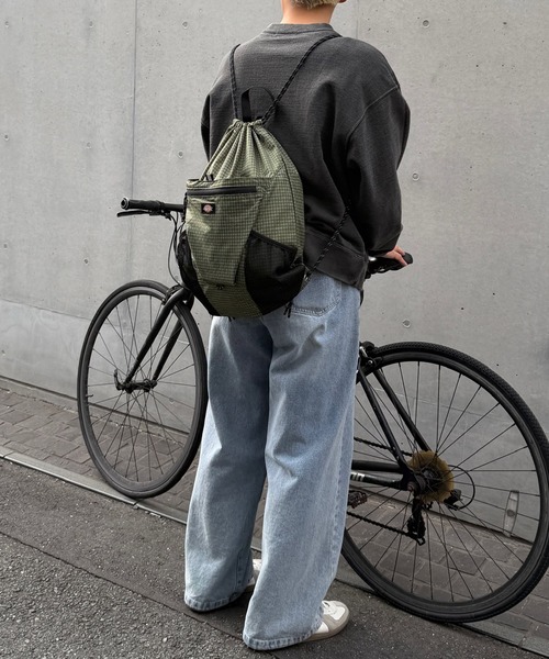 Dickies(ディッキーズ)の「【Dickies】ディッキーズ ATHLETIC KNAPSACK GRID/アスレチック ナップサック グリッド(バックパック/リュック・メンズ・グレー/ホワイト/カーキ/ブラック・FREE)」の21枚目の写真