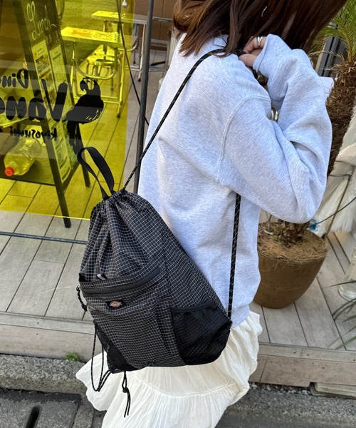 Dickies(ディッキーズ)の「【Dickies】ディッキーズ ATHLETIC KNAPSACK GRID/アスレチック ナップサック グリッド(バックパック/リュック・メンズ・グレー/ホワイト/カーキ/ブラック・FREE)」の10枚目の写真