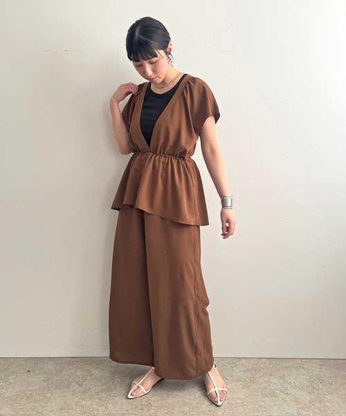 LHELBIE(レルビエ)の「ペプラムフレアサロペット(サロペット/オーバーオール・レディース・ブラック/グレー/ブラウン・M)」の12枚目の写真
