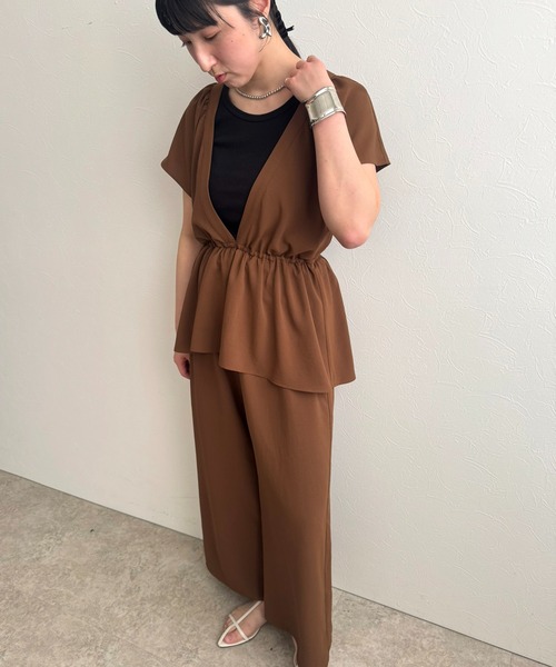 LHELBIE(レルビエ)の「ペプラムフレアサロペット(サロペット/オーバーオール・レディース・ブラック/グレー/ブラウン・M)」の14枚目の写真