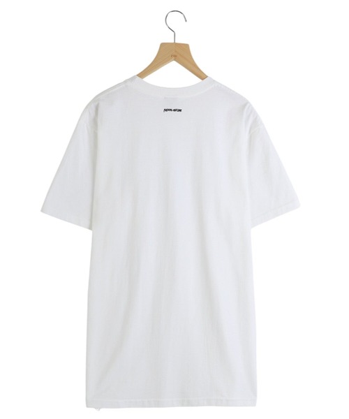 FUCKING AWESOME（ファッキングオーサム）の「FUCKING AWESOME / ファッキンオーサム：Fuck The World Short Sleeve Tee：FA-FTWSST[WAX]（Tシャツ/カットソー・メンズ・ホワイト・XL/L）」の2枚目の写真