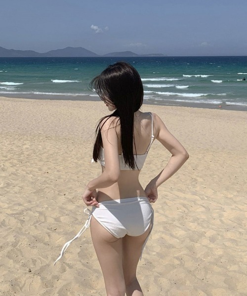 SEU(エスイーユー)の「【2点セット】リボンビキニ スイムウェア ビキニ水着 美脚効果 温泉 水着 水着セット 韓国風(水着・レディース・ホワイト/ピンク/ブラック/パープル/ブルー・M/L)」の8枚目の写真