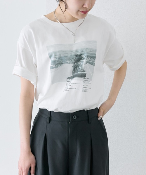 PUAL CE CIN（ピュアルセシン）の「アソートフォトプリントTシャツ（Tシャツ/カットソー・レディース・グレー/オフホワイト・FREE）」の3枚目の写真