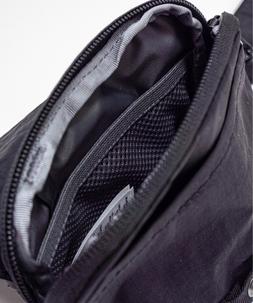 THE NORTH FACE(ザノースフェイス)の「【THE NORTH FACE/ザ・ノースフェイス】ユニセックス 斜め掛けバッグ ショルダーバッグ(ショルダーバッグ・メンズ・ブラック・FREE)」の6枚目の写真