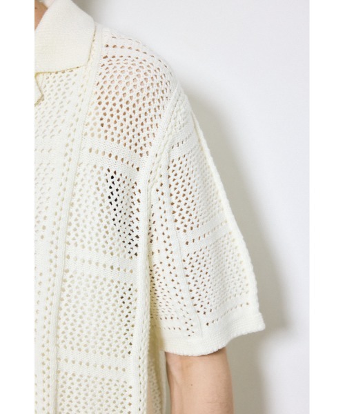 AZUL by moussy（アズールバイマウジー）の「スクエアパターンニットメッシュシャツ　メッシュトップス　羽織　春服　夏服　秋服　メッシュニット　サマーニット（シャツ/ブラウス・メンズ・ベージュ/ブラック/オフホワイト・MEDIUM/LARGE）」の11枚目の写真