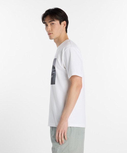 NEW BALANCE(ニューバランス)の「大谷翔平シグネチャーフォト半袖Tシャツ1(Tシャツ/カットソー・メンズ・ホワイト・SMALL/MEDIUM/LARGE/X-LARGE/XX-LARGE/XXX-LARGE)」の2枚目の写真