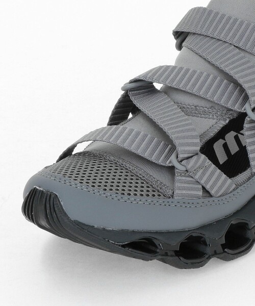 MIZUNO(ミズノ )の「<MIZUNO> WAVE/P Strap(スニーカー・レディース・ブラック/ダークグレー・26.5cm/23.5cm/25.5cm/24.5cm)」の15枚目の写真