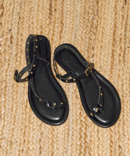 CORSO ROMA,9(コルソローマ)の「《WEB+一部店舗限定》CORSO ROMA9/ コルソローマノーヴェ STUDS TONGS(サンダル・レディース・ブラウン/ブラック・23.5cm/23cm/24.5cm/24cm)」の4枚目の写真